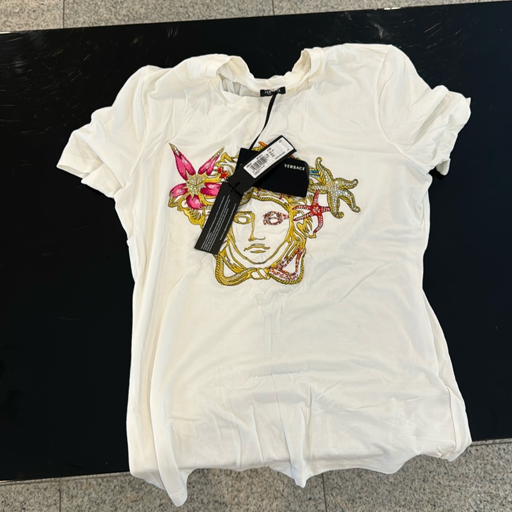 Versace t shirt. Size 44